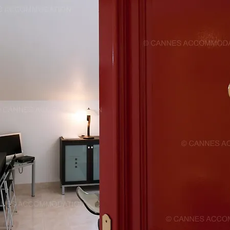Apartment Lafontaine 6 *